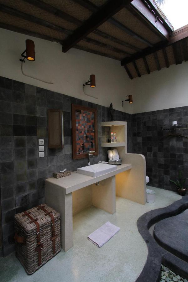 Villa Blue Steps Yogyakarta Exterior foto