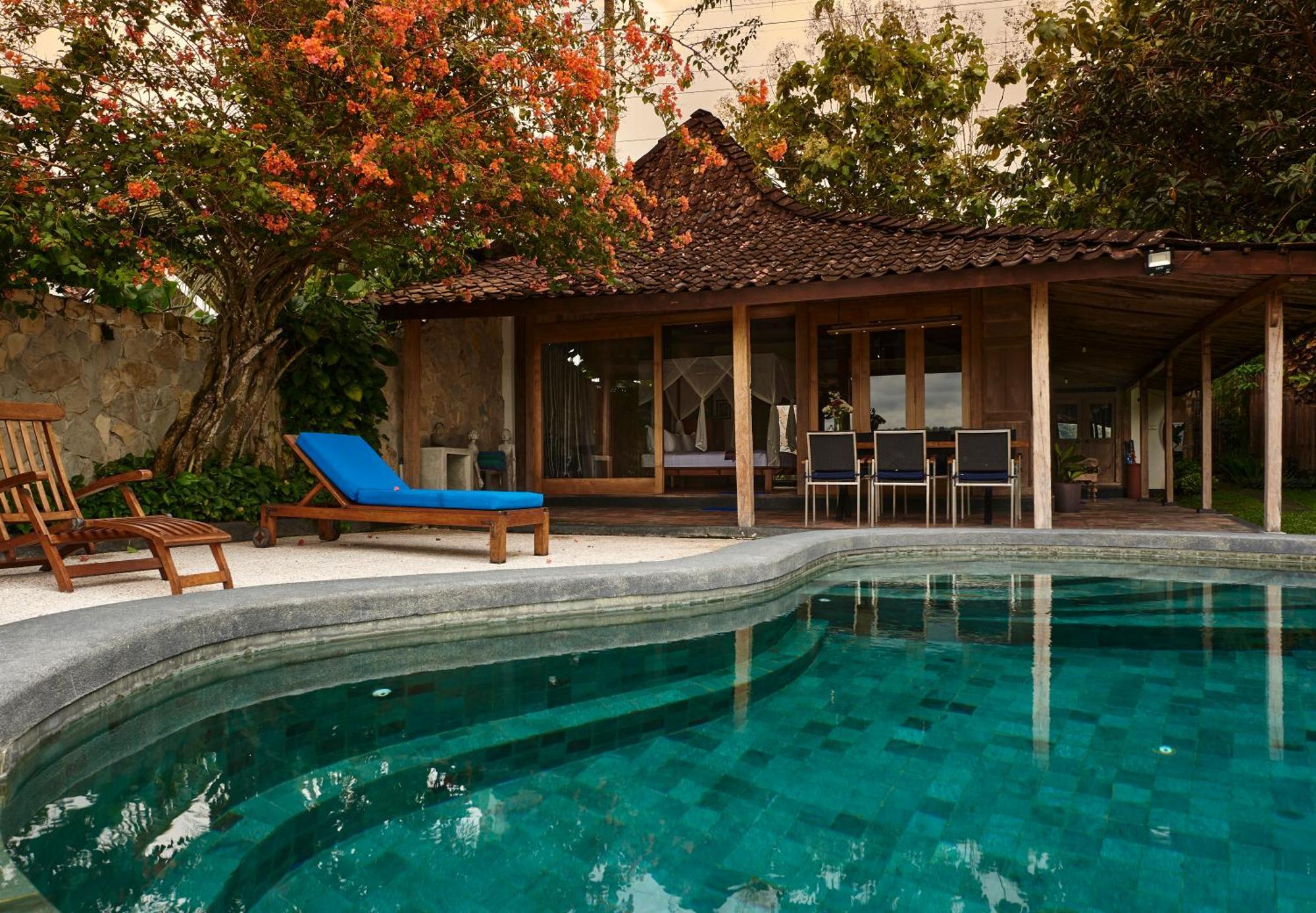 Villa Blue Steps Yogyakarta Exterior foto